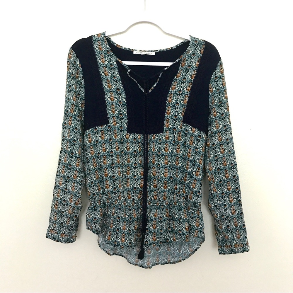Daniel Rainn Boho blouse lace detail